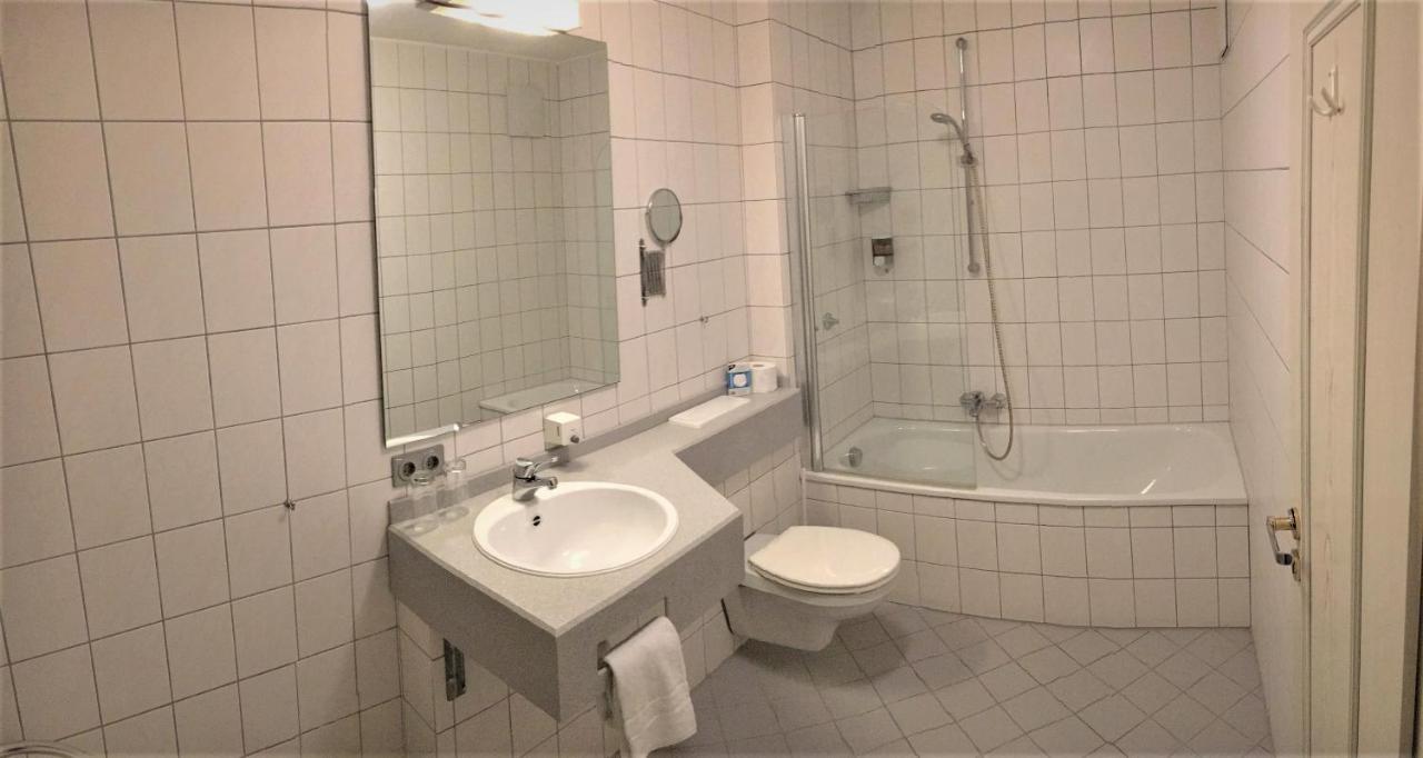 Hotel Garni Wiestor Юберлинген Екстериор снимка