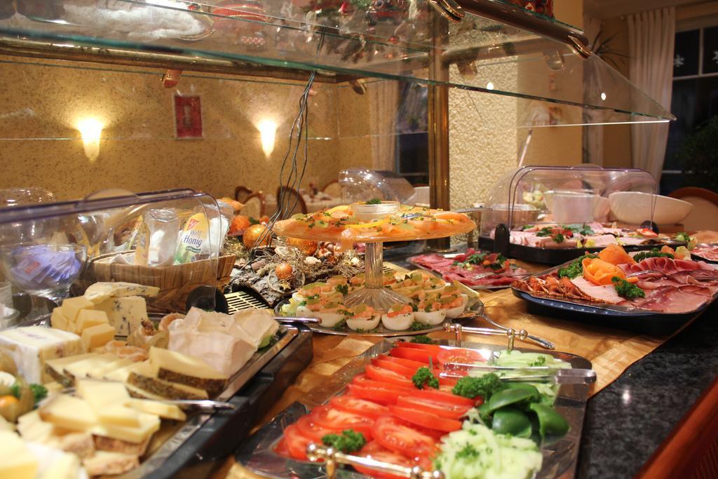 Hotel Garni Wiestor Юберлинген Екстериор снимка